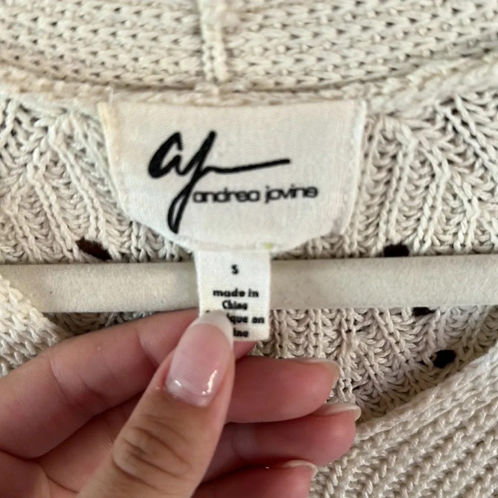 Color Block Sweater - Picture 3 of 3